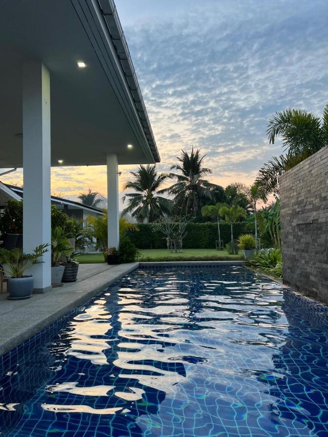 Happy House Vila Cha-Am Exterior foto